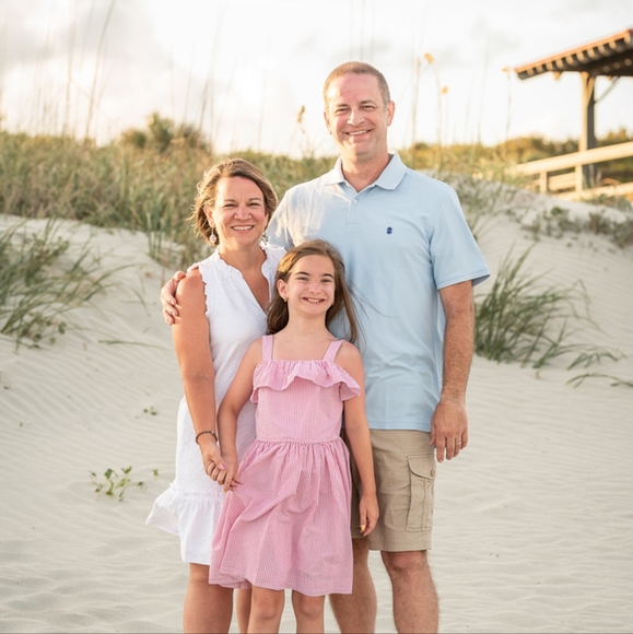 Meet your Posher, Janet - Picture 2 of 2